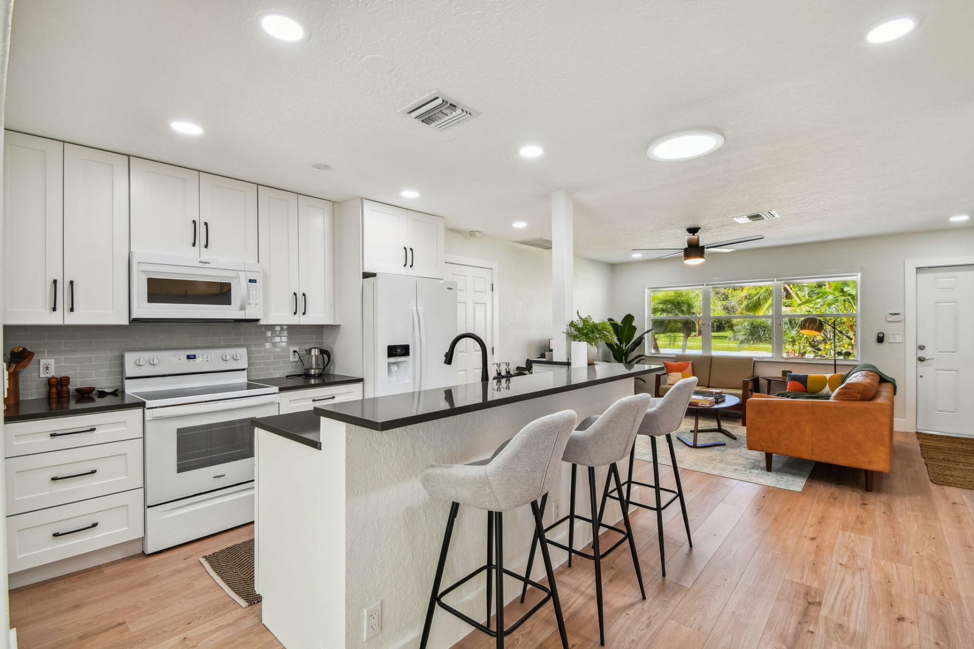 702 NE 10th Avenue, Boynton Beach, FL 33435 Photo