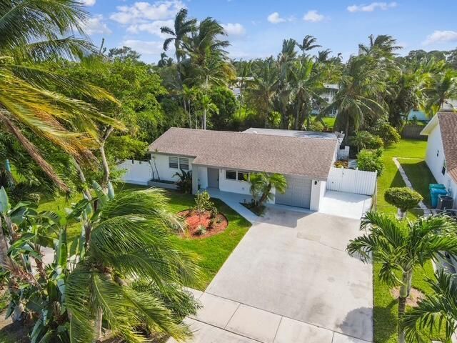 702 NE 10th Avenue, Boynton Beach, FL 33435 Photo