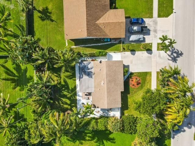 702 NE 10th Avenue, Boynton Beach, FL 33435 Photo