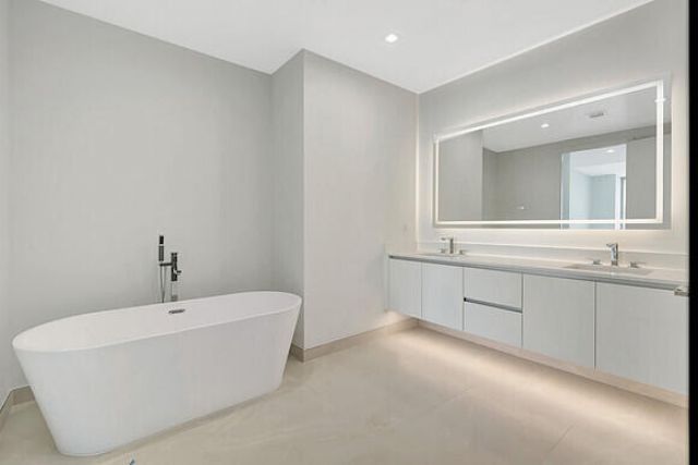 220 Lake Shore Drive, Unit 2105, Lake Park, FL 33403 Photo