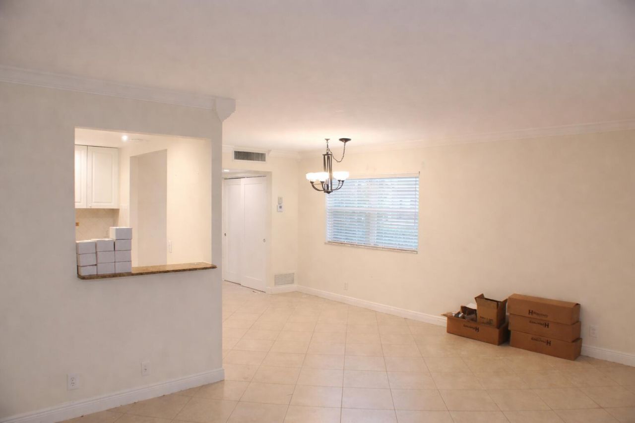 638 Saxony N, Delray Beach, FL 33446 Photo