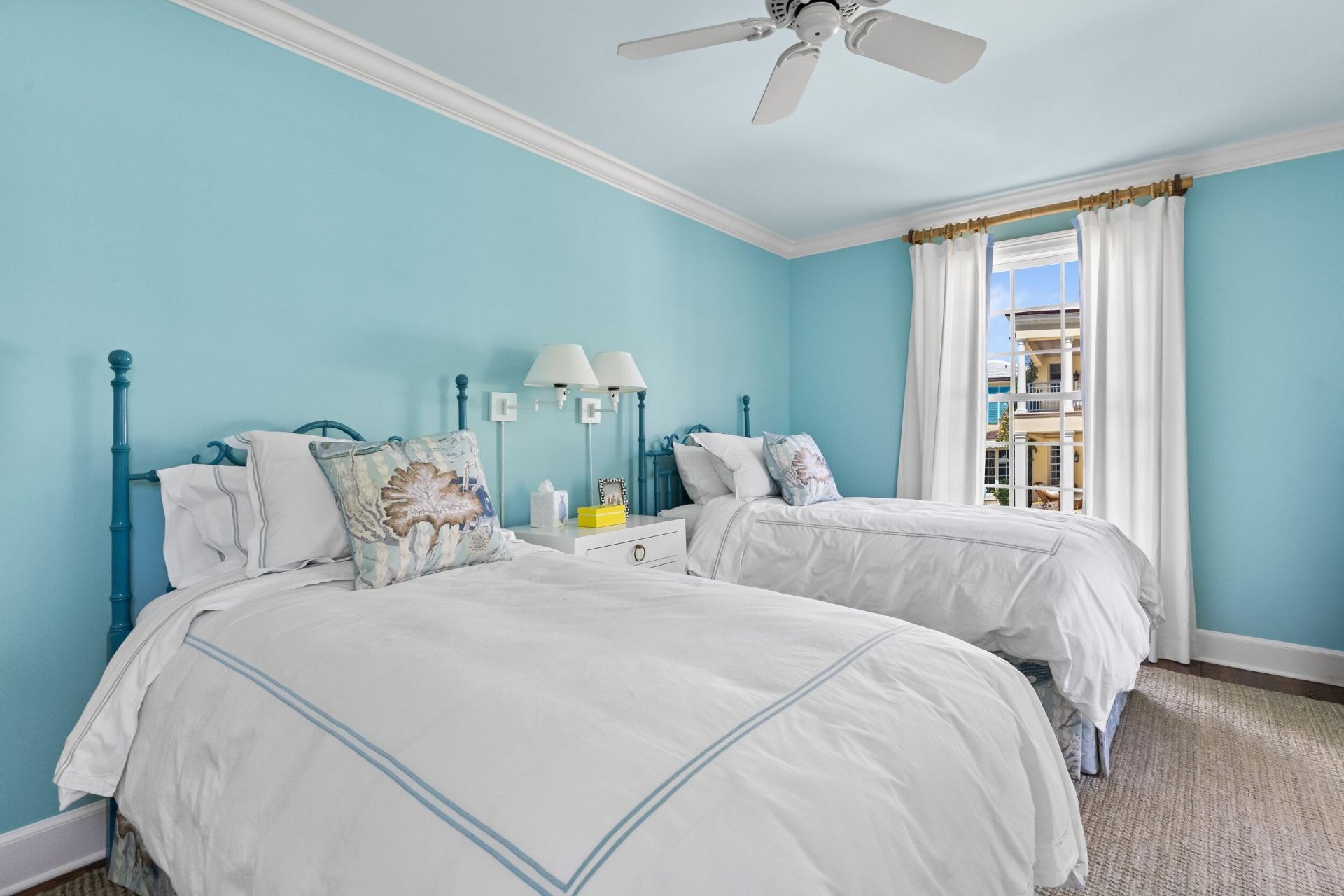 246 Emerald Lane, Palm Beach, FL 33480 Photo