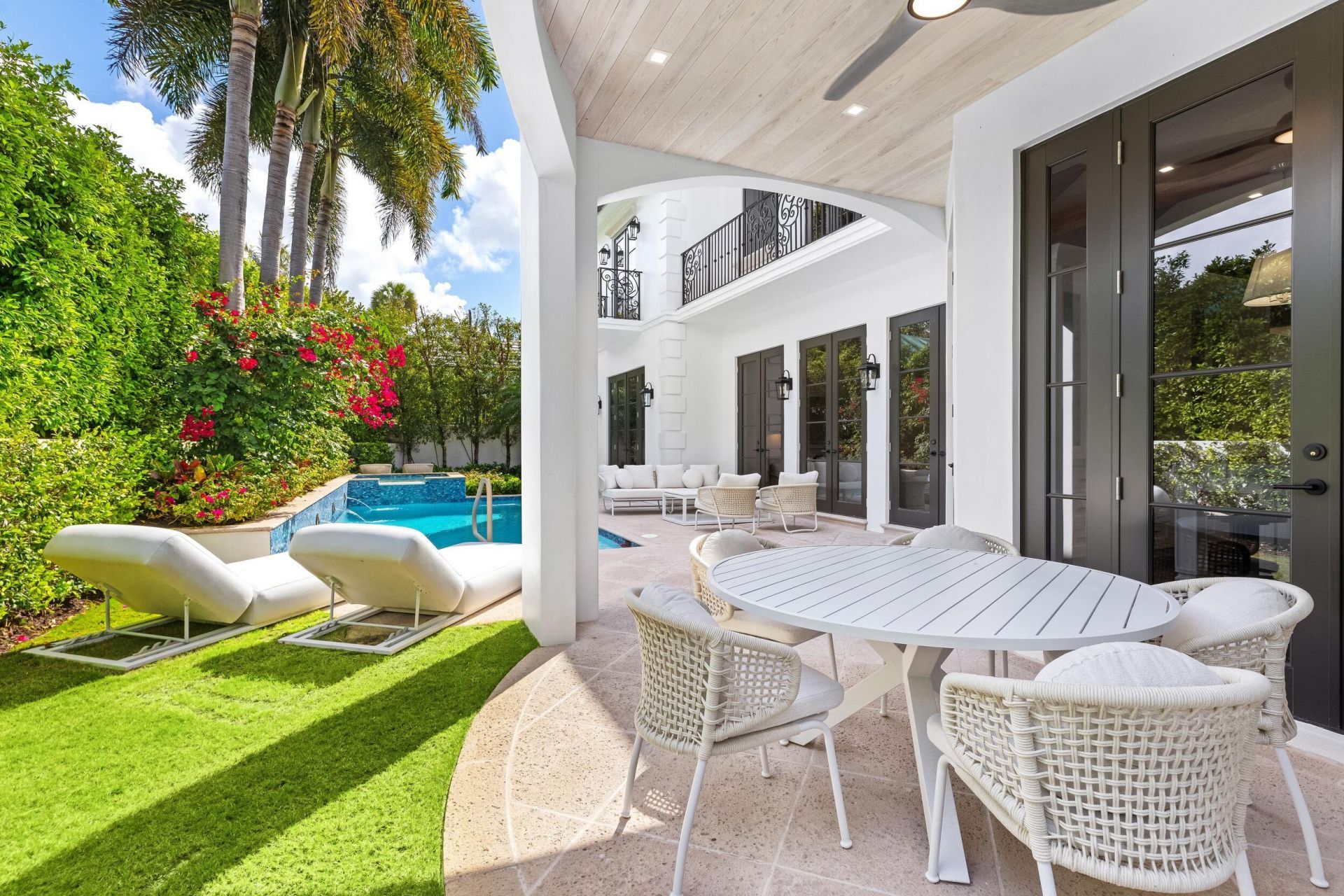 125 Via Vizcaya, Palm Beach, FL 33480 Photo