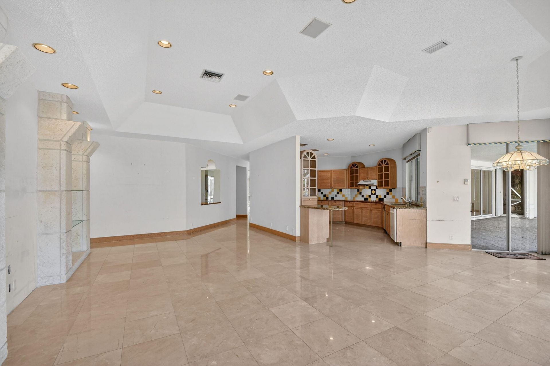 1711 Breakers West Boulevard, West Palm Beach, FL 33411 Photo