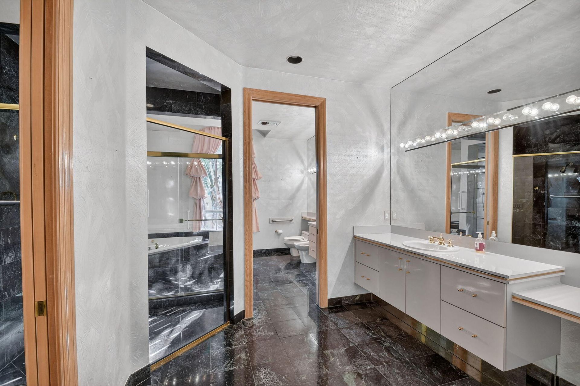 1711 Breakers West Boulevard, West Palm Beach, FL 33411 Photo