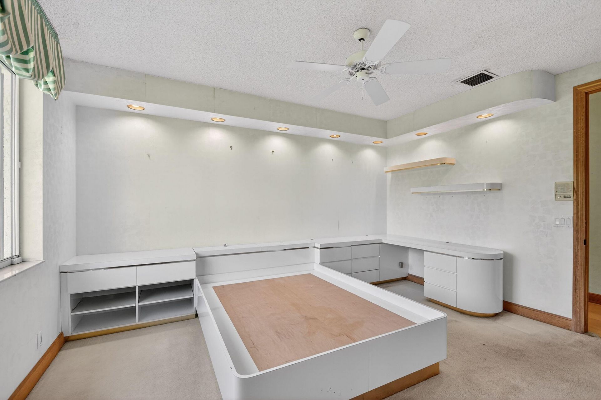 1711 Breakers West Boulevard, West Palm Beach, FL 33411 Photo