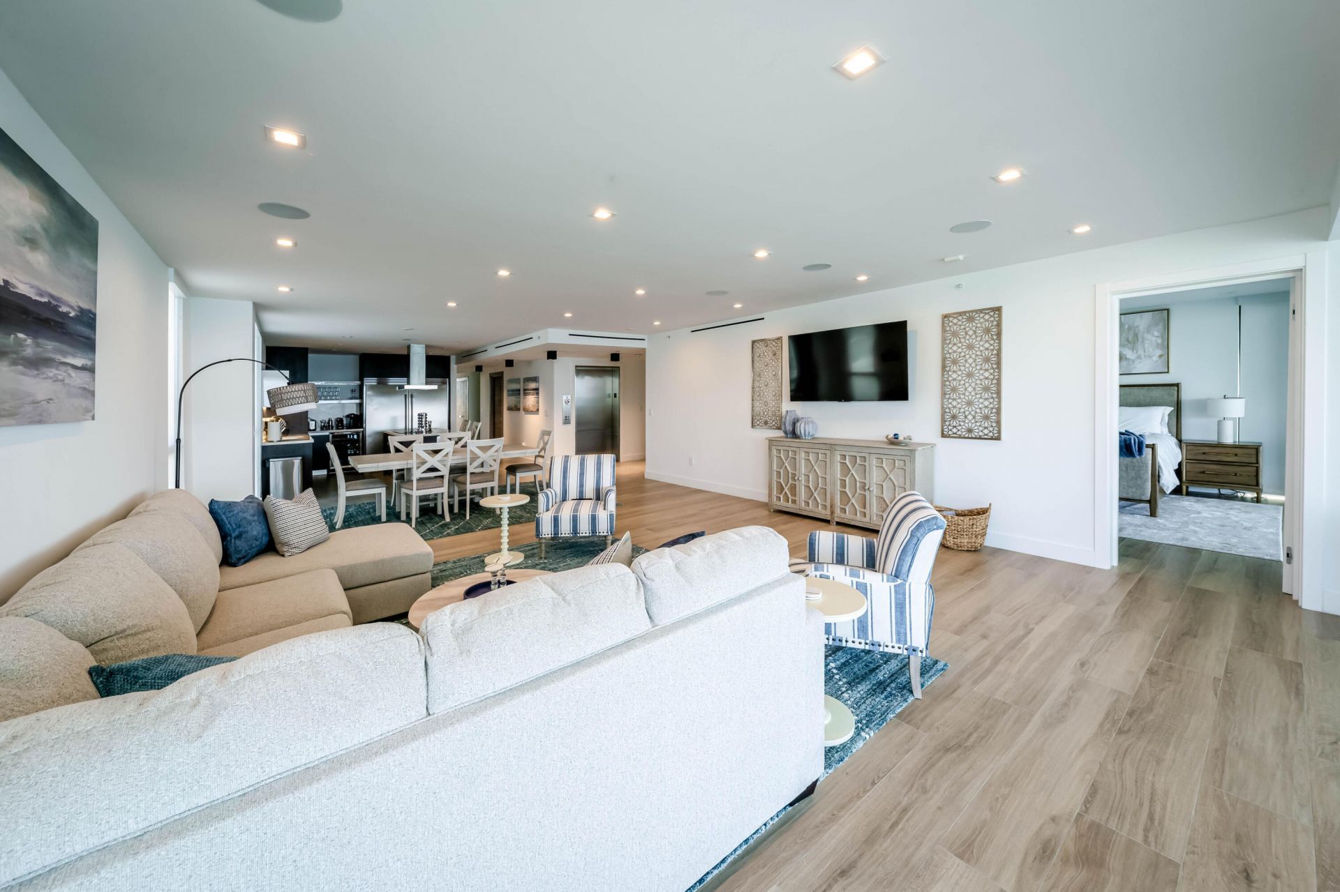 1930 Bay Drive, Miami Beach, FL 33141 Photo