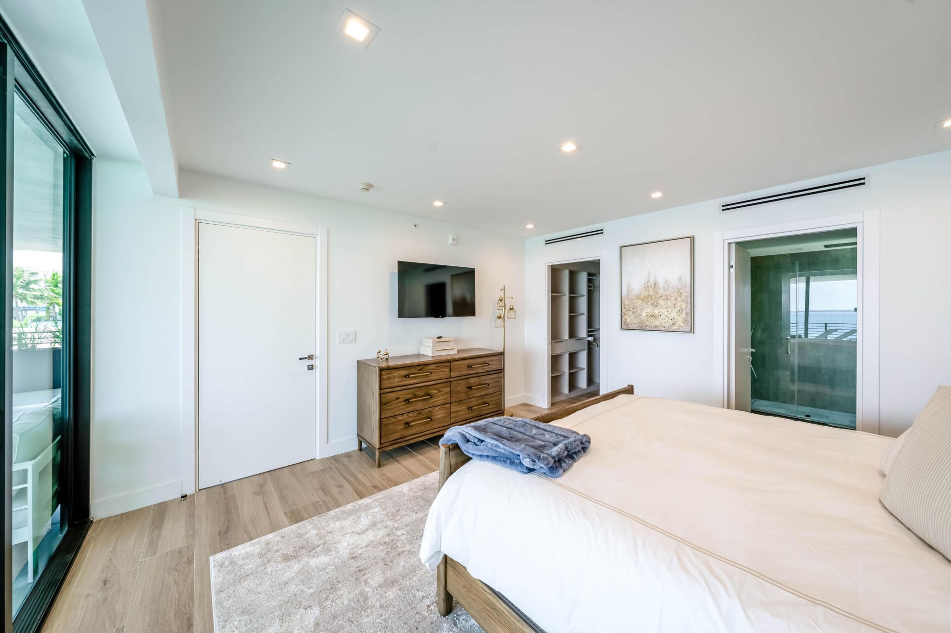 1930 Bay Drive, Miami Beach, FL 33141 Photo