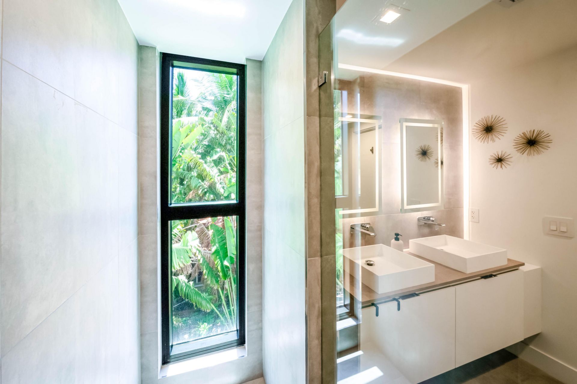 1930 Bay Drive, Miami Beach, FL 33141 Photo