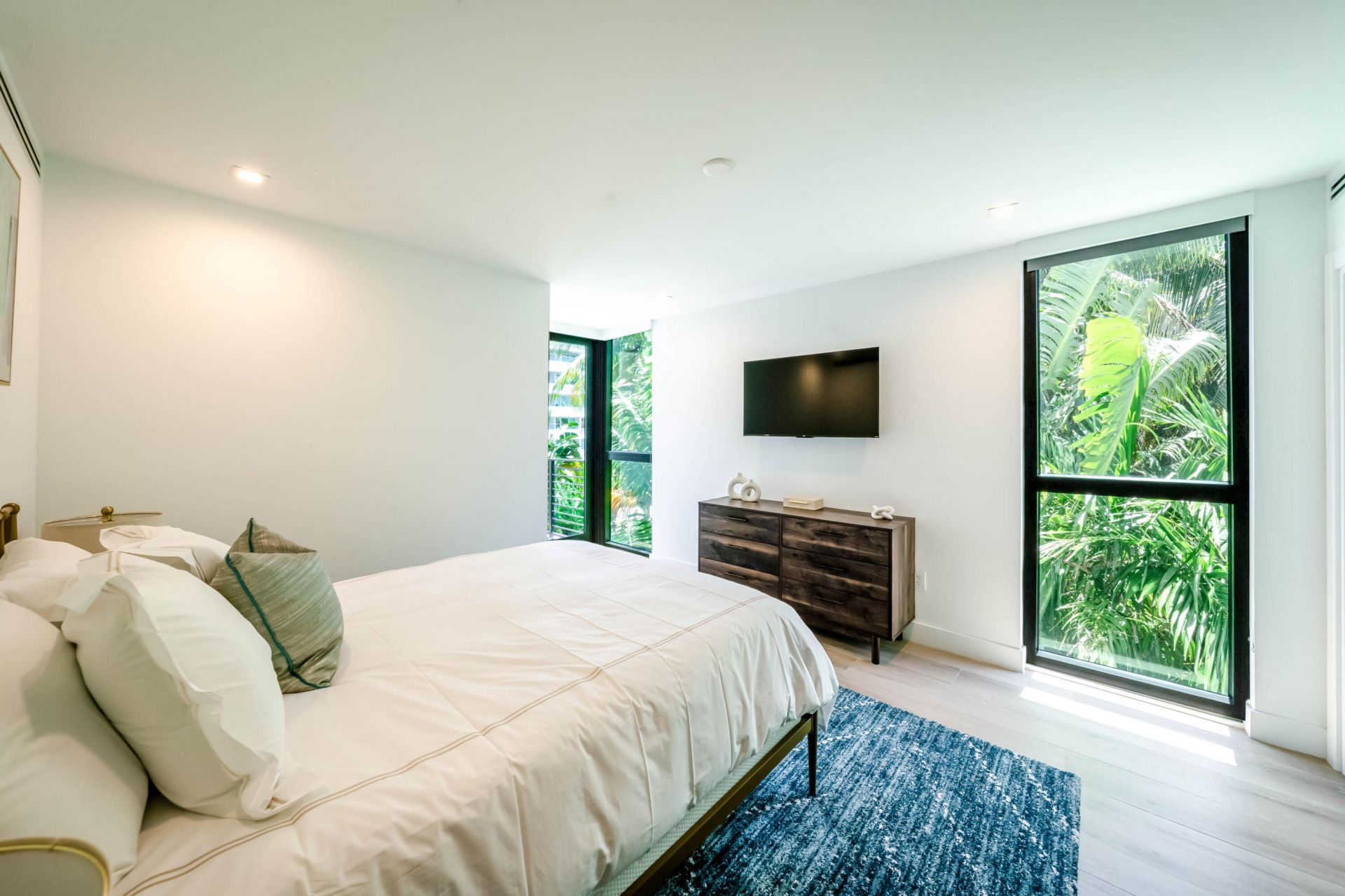 1930 Bay Drive, Miami Beach, FL 33141 Photo