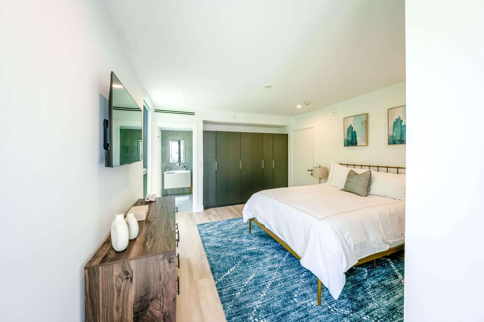 1930 Bay Drive, Miami Beach, FL 33141 Photo