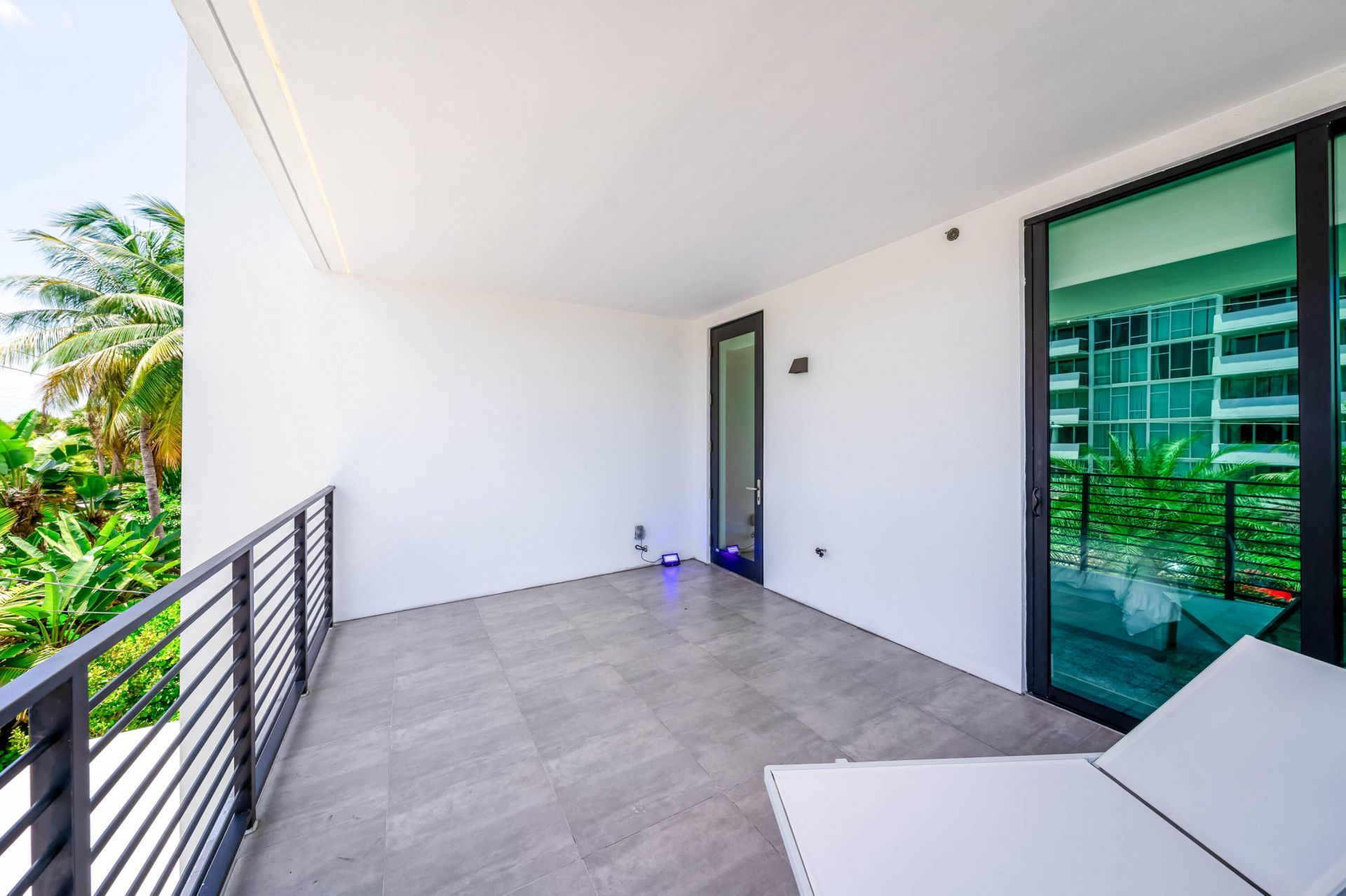 1930 Bay Drive, Miami Beach, FL 33141 Photo