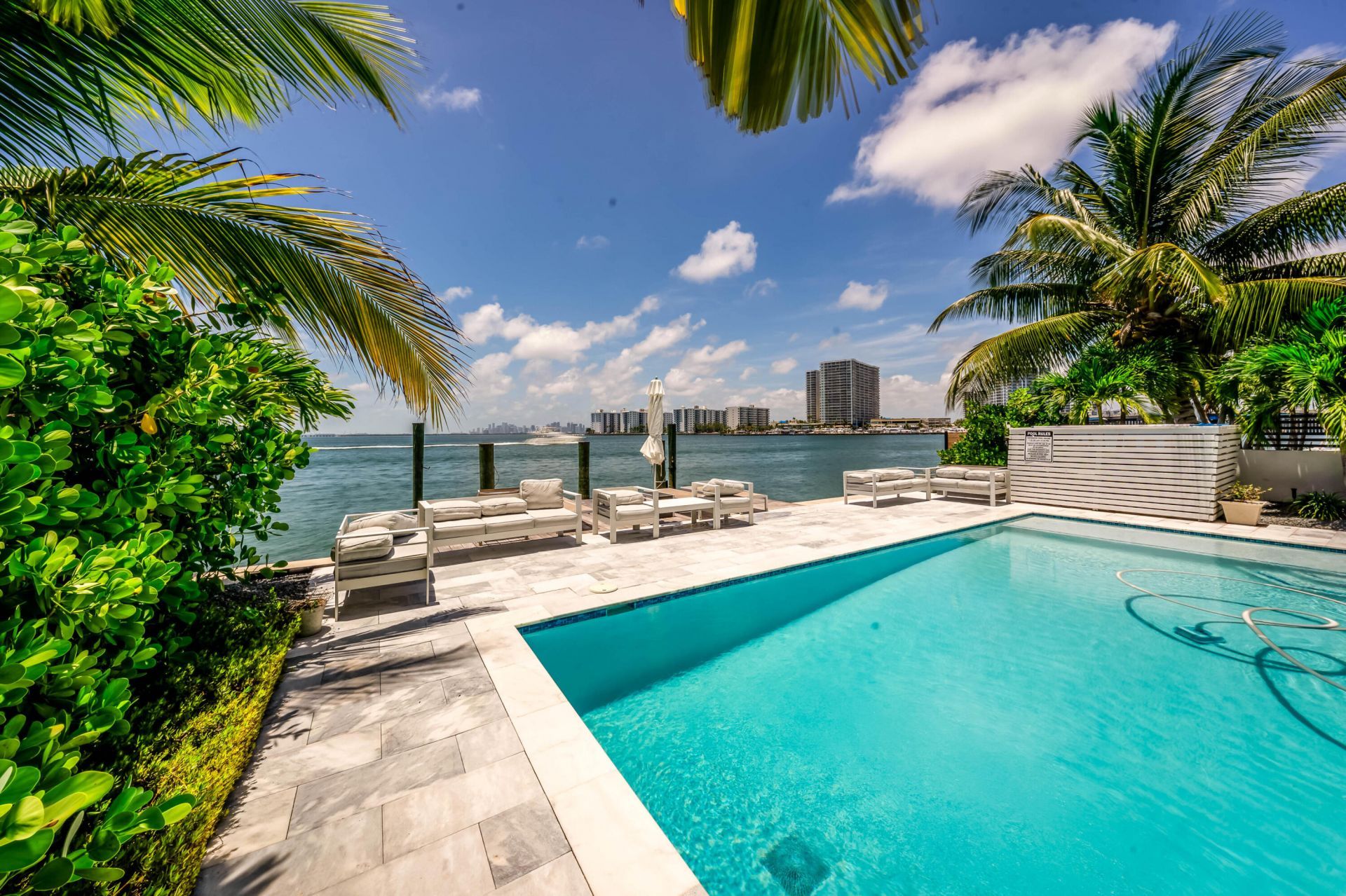 1930 Bay Drive, Miami Beach, FL 33141 Photo