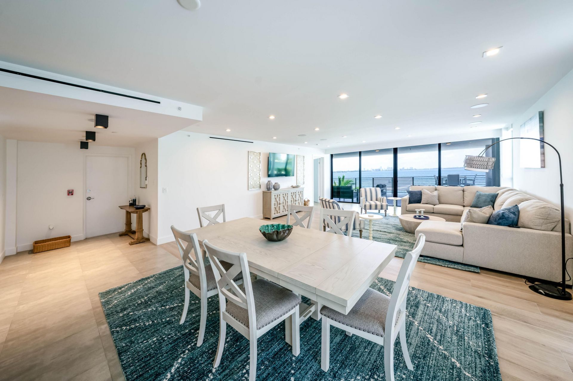 1930 Bay Drive, Miami Beach, FL 33141 Photo