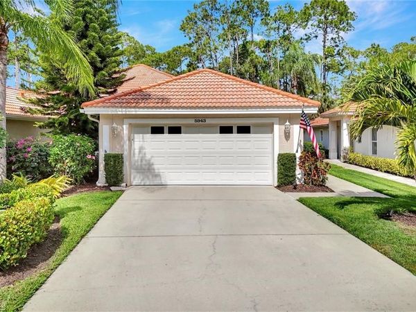5943 Northridge DR, Unit A34, NAPLES, FL 34110