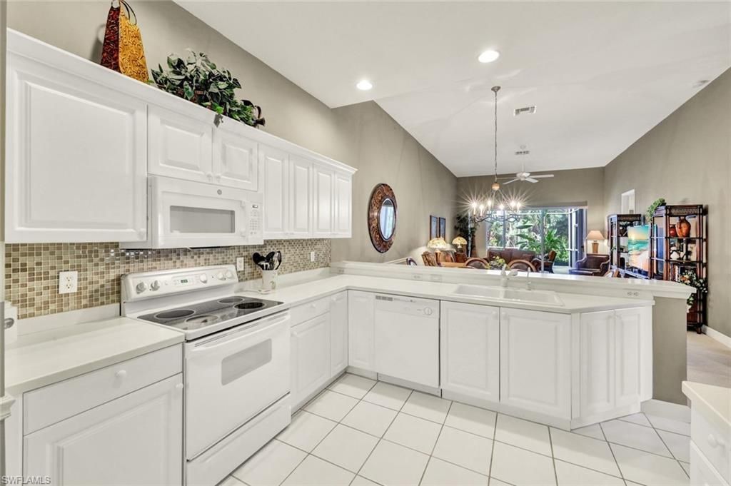 5943 Northridge Dr, Unit A34, Naples, FL 34110 Photo