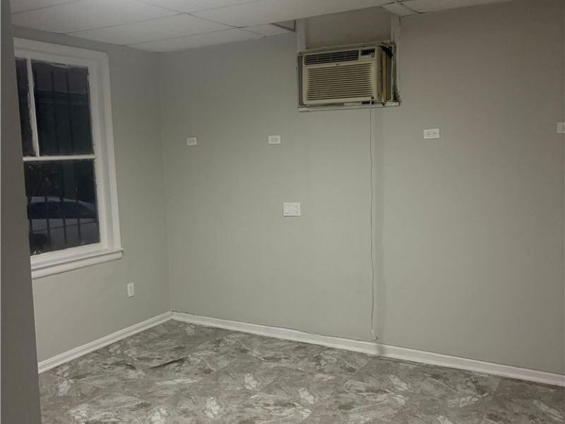 4106 Lee Road, Cleveland, OH 44128 Photo 8