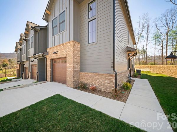 128 Collin Place, Unit 35, Asheville, NC 28804