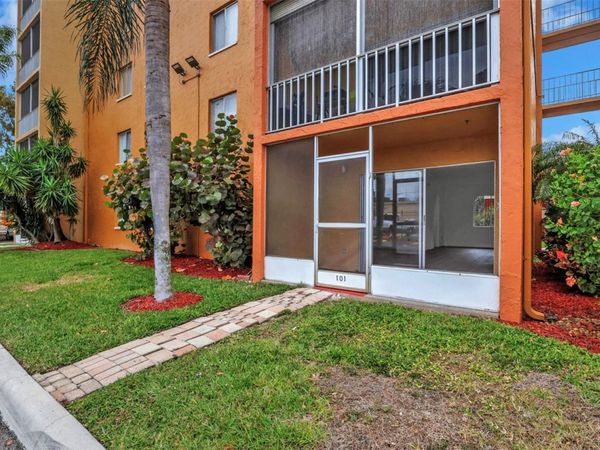 2366 E MALL DRIVE, Unit 101, FORT MYERS, FL 33901