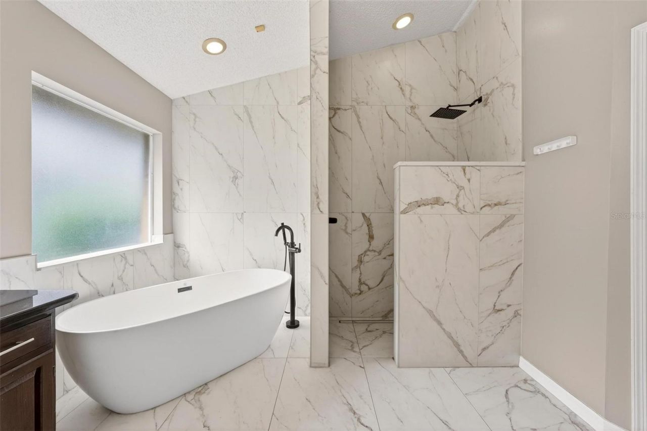 4433 Winderwood Circle, Orlando, FL 32835 Photo