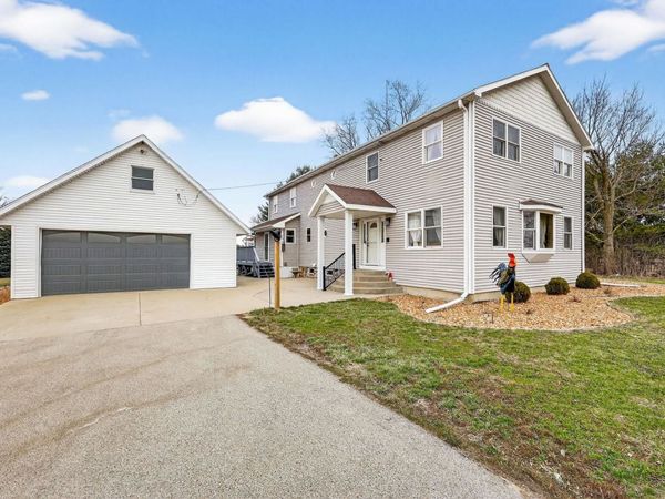 W6904 Schwemmer Lane, Fort Atkinson, WI 53538