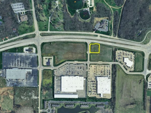 6561 42ND Avenue Drive , Moline, IL 61265