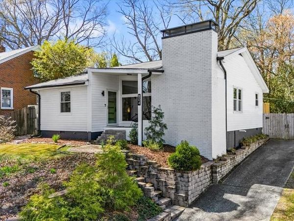 804 Willowbrook Drive, Greensboro, NC 27403