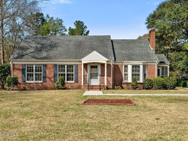 219 E Ridge Street, Rose Hill, NC 28458