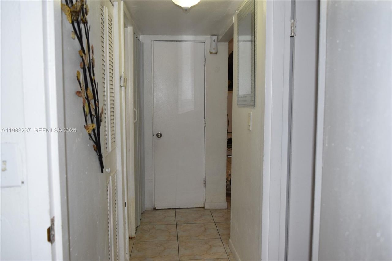 1335 W 68th St , Unit 106, Hialeah, FL 33014 Photo