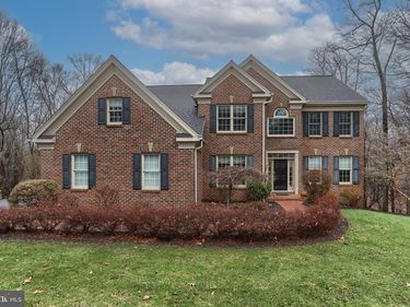1150 JILL DRIVE, HUMMELSTOWN, PA 17036