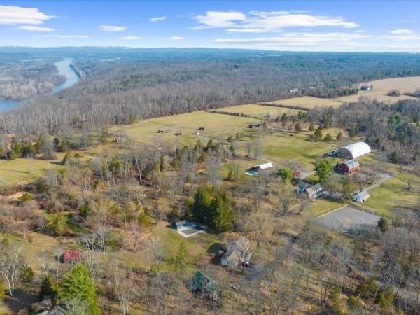152 Warsaw Rd, Kingwood, NJ 08825