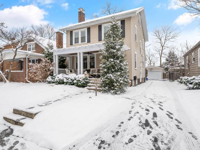 661 S Cassingham Road, Columbus, OH 43209 Photo 2