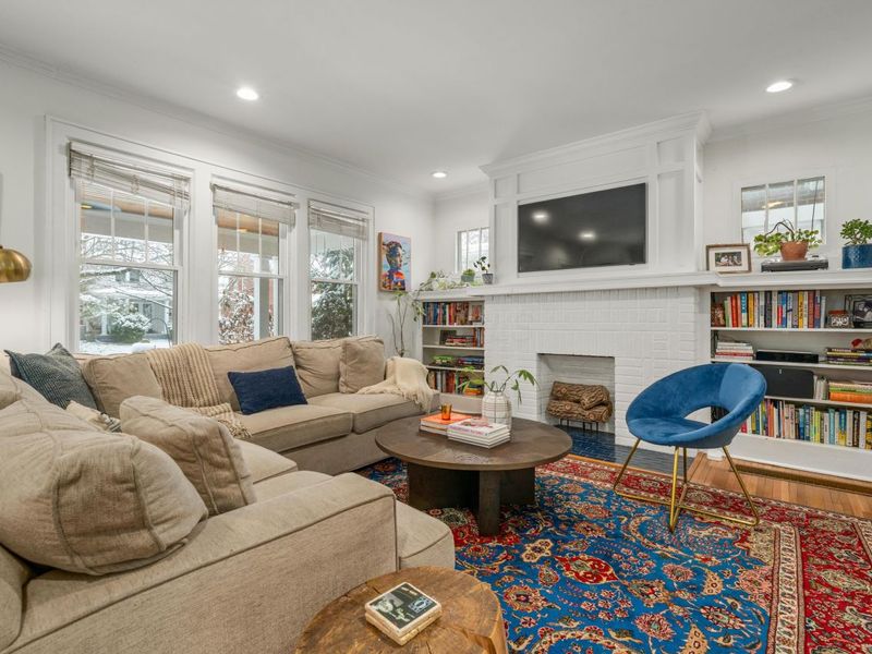 661 S Cassingham Road, Columbus, OH 43209 Photo 4