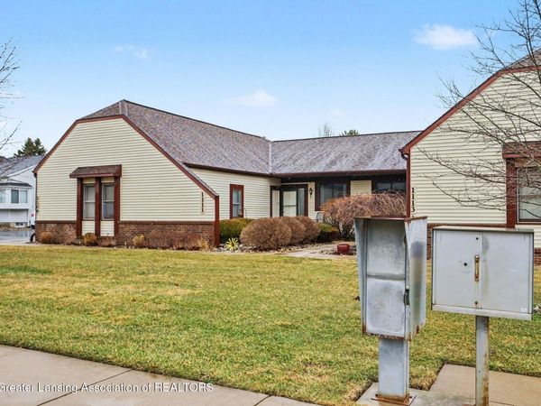 1111 Sunview Drive, St. Johns, MI 48879