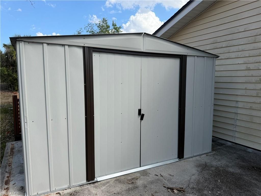 5481 Burnham Ct , North Fort Myers, FL 33903 Photo