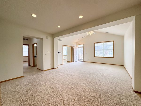 568 82nd Street, West Des Moines, IA 50266