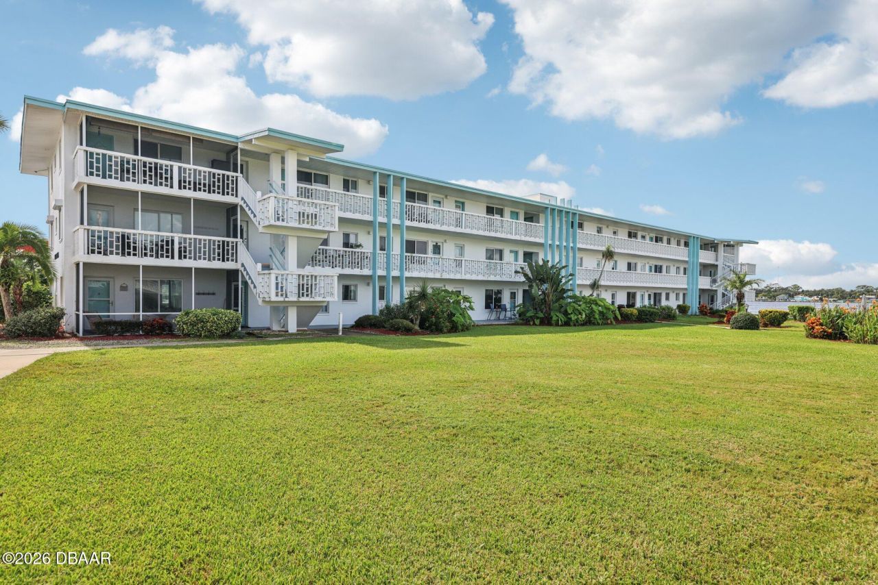 3009-3011 N Halifax Avenue, Unit #7, Daytona Beach, FL 32118 Photo