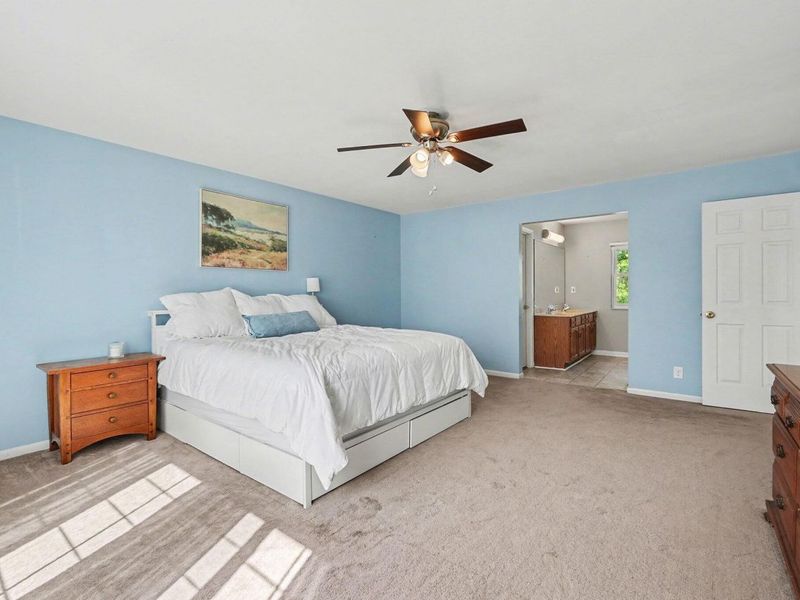 8430 Woodcreek Drive, Florence, KY 41042 Photo 18