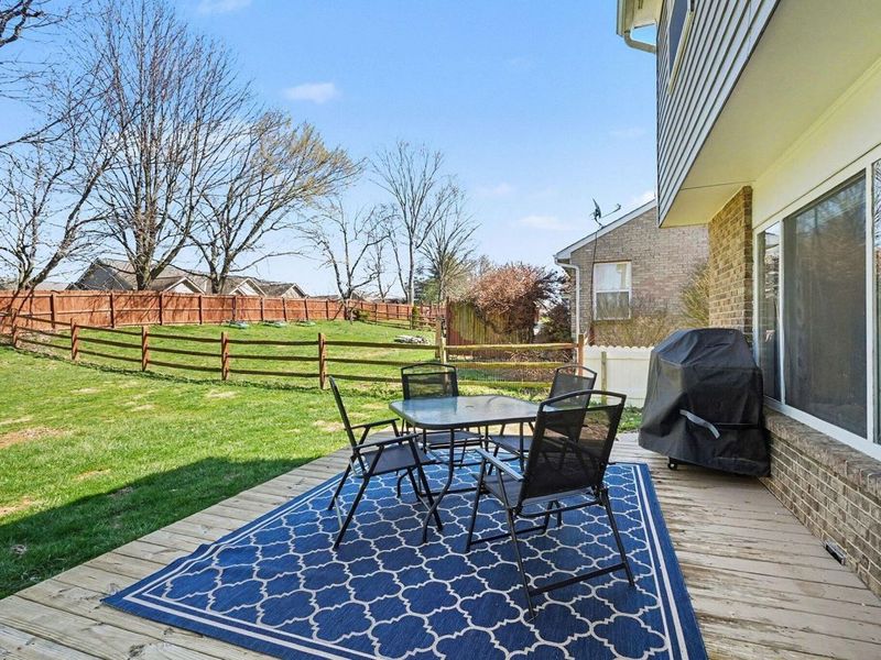 8430 Woodcreek Drive, Florence, KY 41042 Photo 3