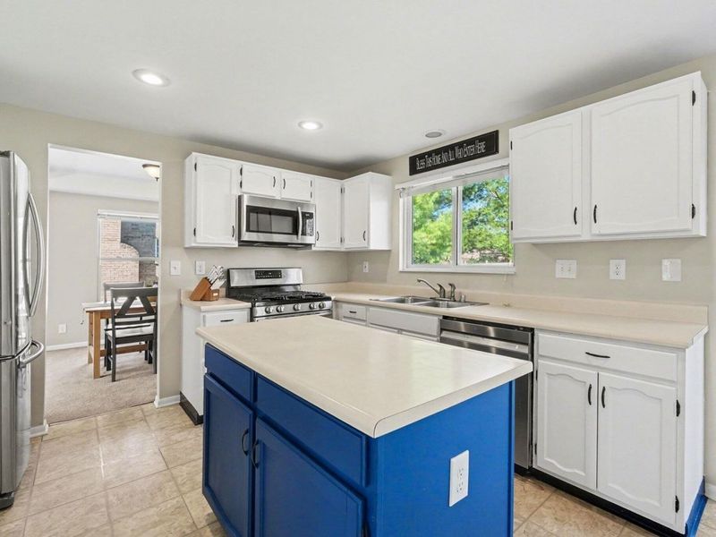 8430 Woodcreek Drive, Florence, KY 41042 Photo 4