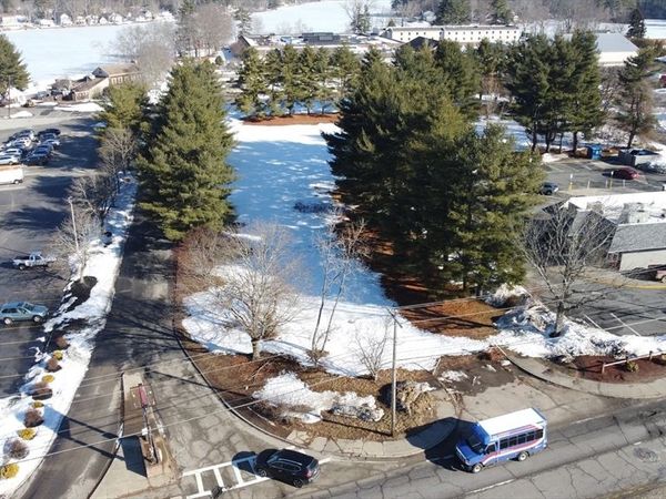 368 Main St, Sturbridge, MA 01566