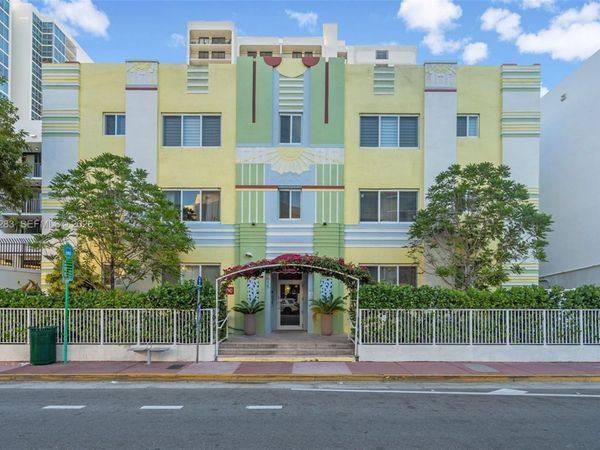 2615 Collins Ave , Unit 21, Miami Beach, FL 33140