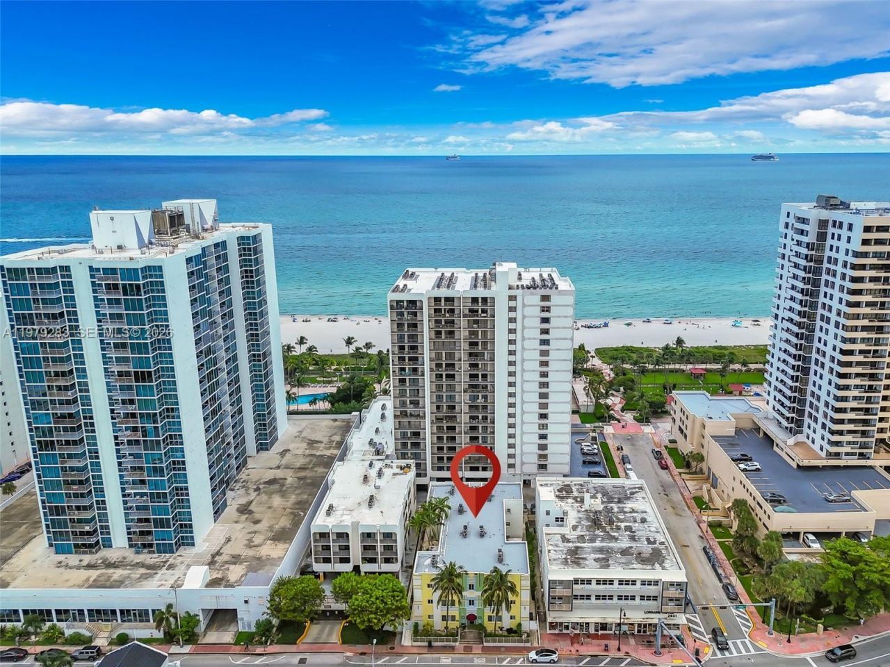 2615 Collins Ave , Unit 21, Miami Beach, FL 33140 Photo
