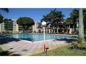 9320 Fontainebleau Blvd, Unit 109, Miami, FL 33172 Photo
