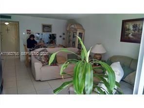 9320 Fontainebleau Blvd, Unit 109, Miami, FL 33172 Photo