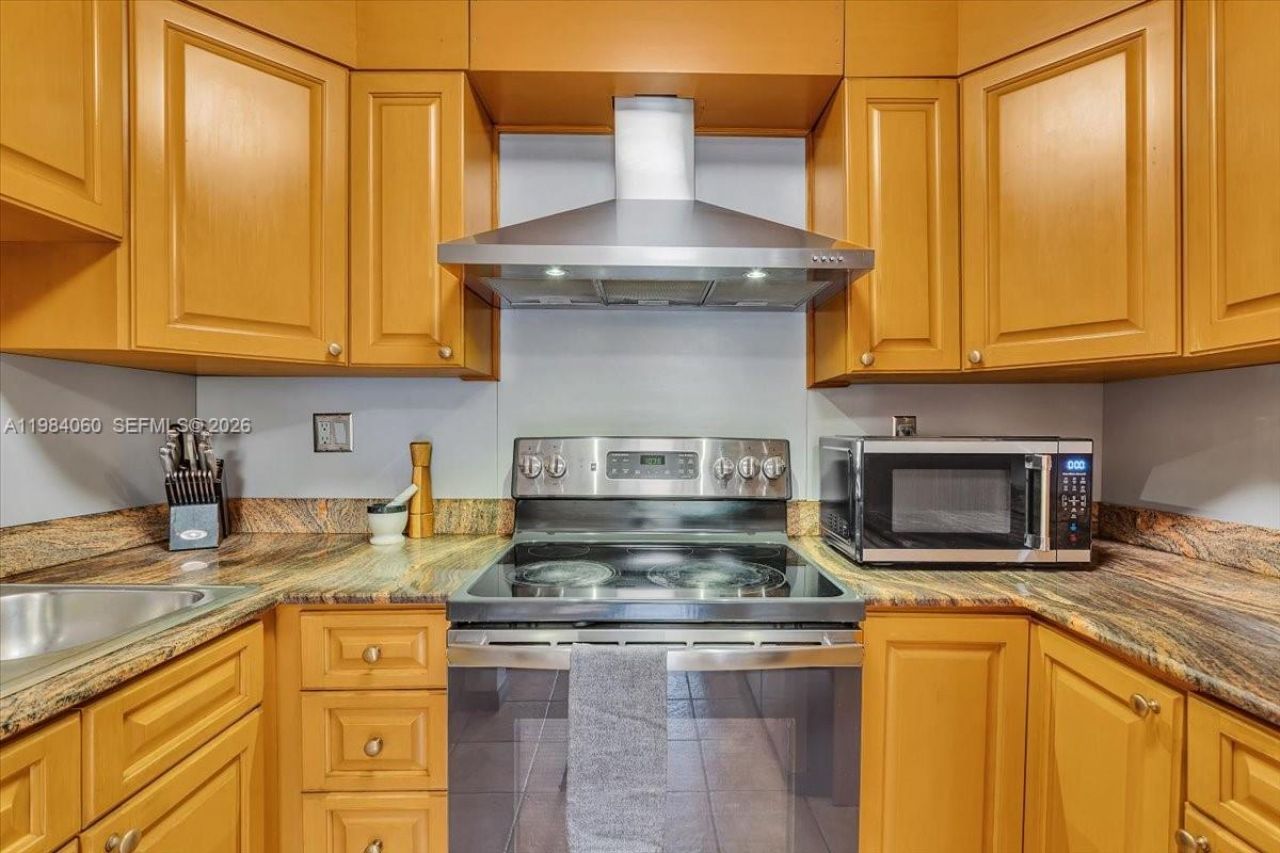 8850 SW 123rd Ct , Unit H201, Miami, FL 33186 Photo