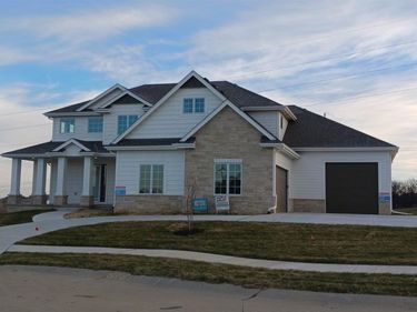 21759 I Street, Elkhorn, NE 68022