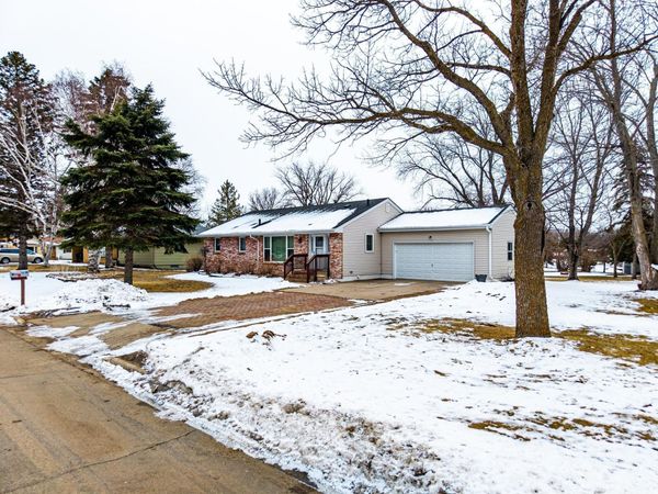 1216 Somerset Road , Fergus Falls, MN 56537