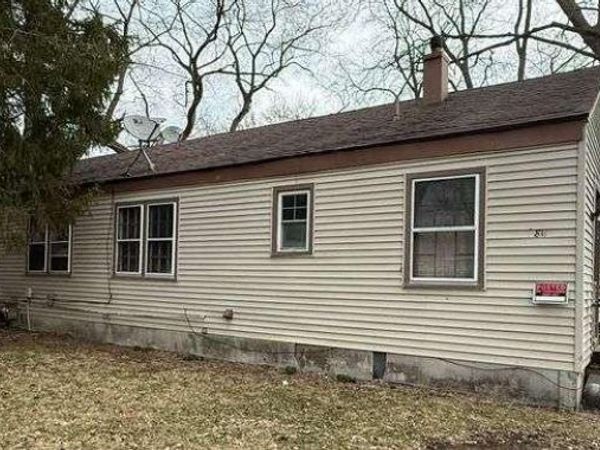 809 Kingsporte Avenue , La Porte, IN 46350