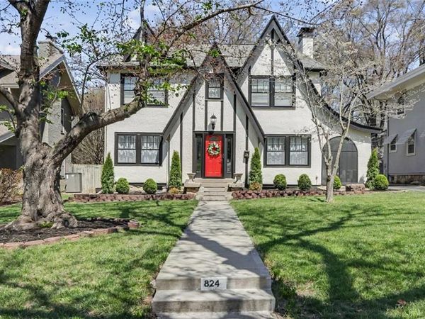 824 W 72nd Street, Kansas City, MO 64114